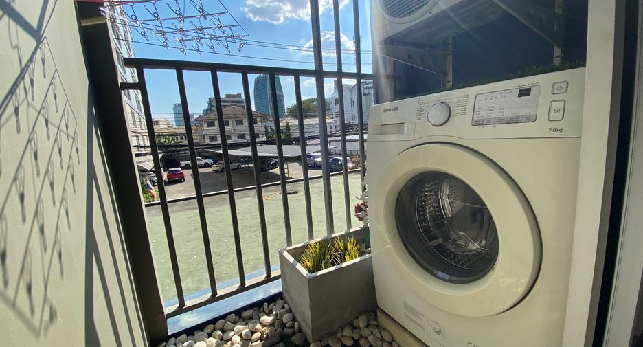 For sale 1 bed condo in Chatuchak, Bangkok