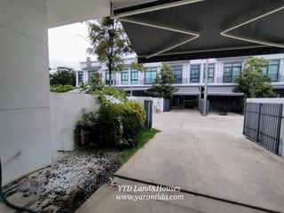 出租 2 卧室 联排别墅 在 Prawet, 曼谷