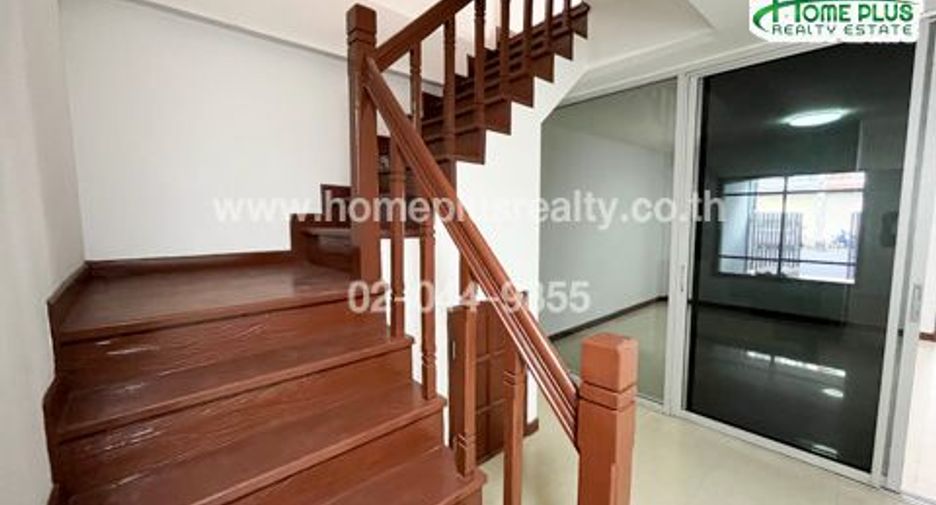 For sale 2 bedrooms townhouse in Khlong Sam Wa, Bangkok