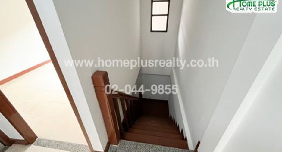 For sale 2 bedrooms townhouse in Khlong Sam Wa, Bangkok