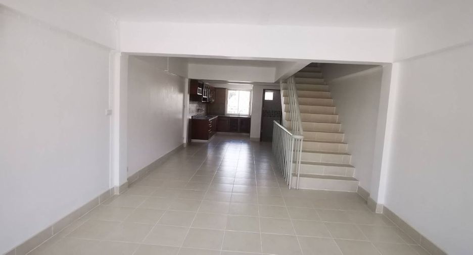 For sale 2 bedrooms retail Space in Lat Phrao, Bangkok