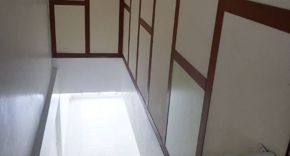 For sale 2 bedrooms retail Space in Lat Phrao, Bangkok