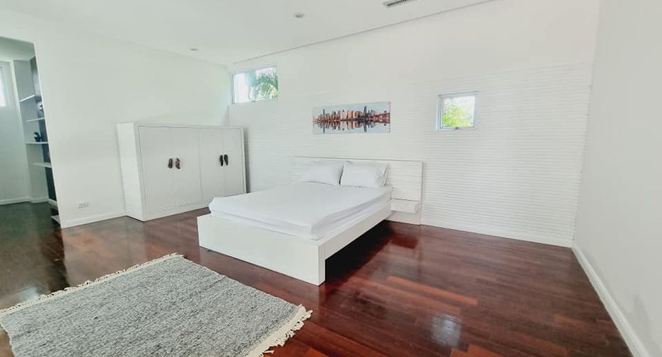 For rent 3 bedrooms villa in Hang Dong, Chiang Mai