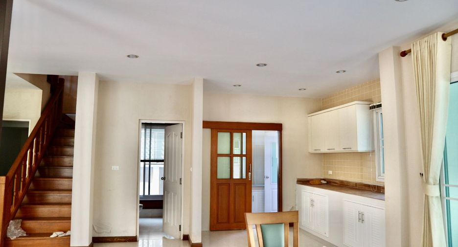 ขาย 4 ห้องนอน บ้านเดี่ยว ใน ปากเกร็ด, นนทบุรี