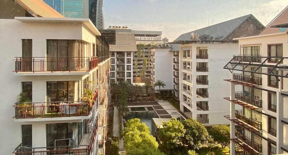 For rent and for sale 2 bed condo in Huai Khwang, Bangkok