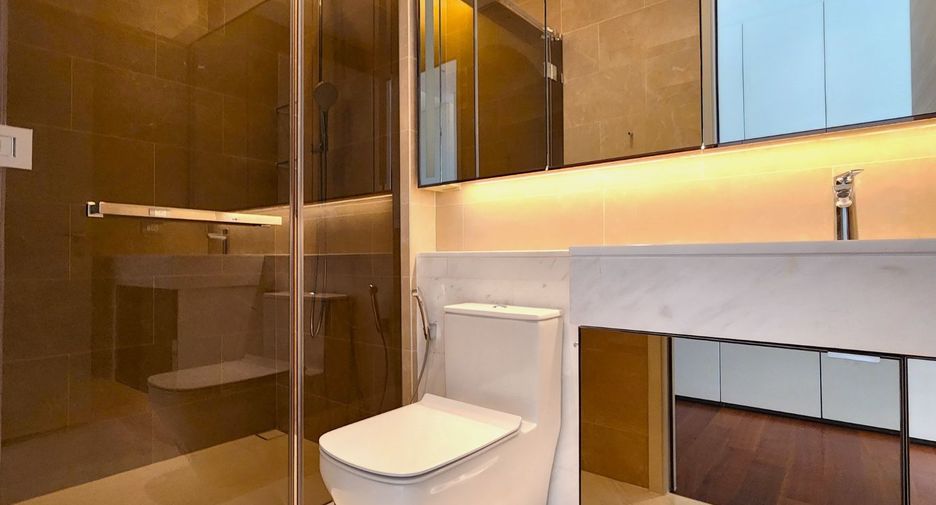 For rent そして for sale 5 ベッドルーム condo in Pathum Wan, Bangkok