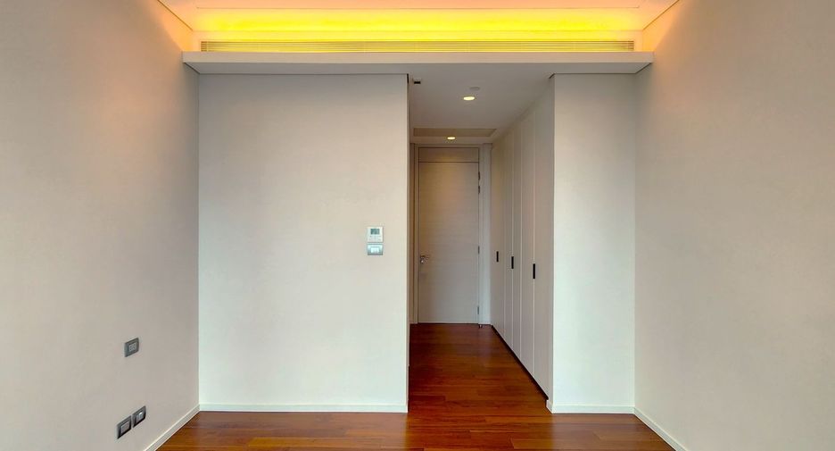 For rent そして for sale 5 ベッドルーム condo in Pathum Wan, Bangkok