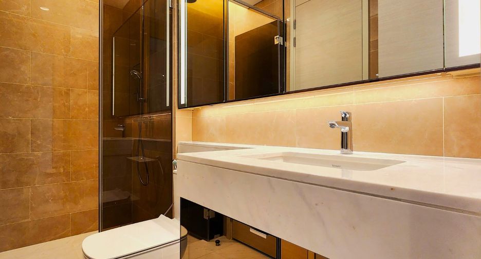 For rent そして for sale 5 ベッドルーム condo in Pathum Wan, Bangkok
