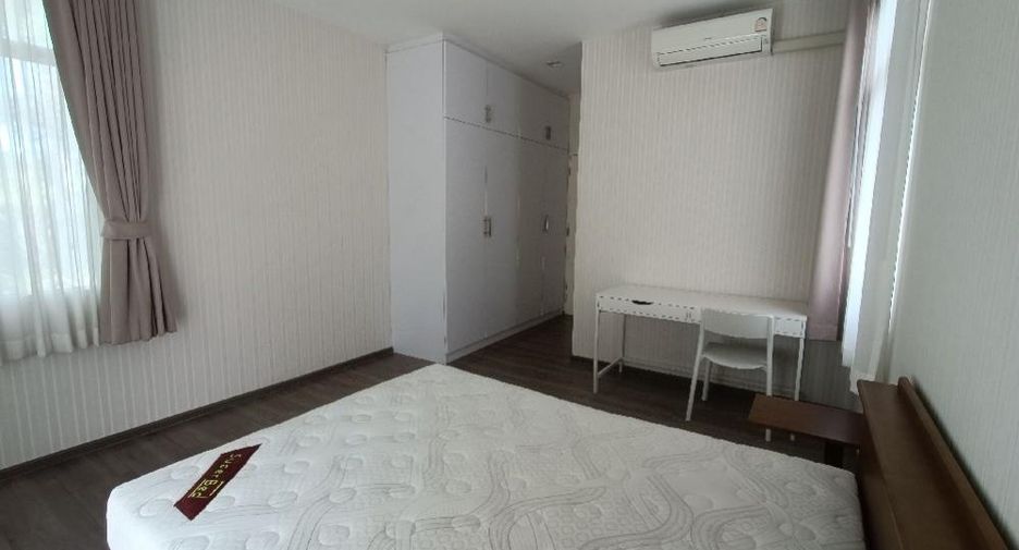 À louer 5 chambres maison à Bang Phli, Samut Prakan