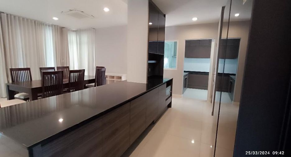 À louer 5 chambres maison à Bang Phli, Samut Prakan