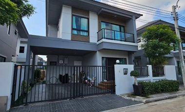 For sale 3 bed house in Khan Na Yao, Bangkok