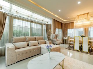 出租 和 出售 4 卧室 独立屋 在 Bang Khen, 曼谷