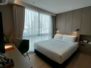 For sale 154 bed hotel in Khlong Toei, Bangkok