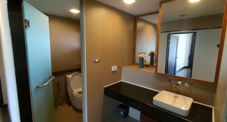 For rent 3 bedrooms condo in Mae Rim, Chiang Mai
