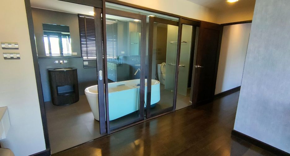 For rent 3 bedrooms condo in Mae Rim, Chiang Mai