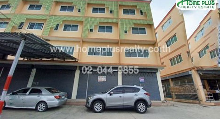 For rent and for sale 10 bed retail Space in Lam Luk Ka, Pathum Thani