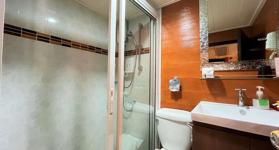 For rent and for sale 8 bedrooms retail Space in Mueang Krabi, Krabi
