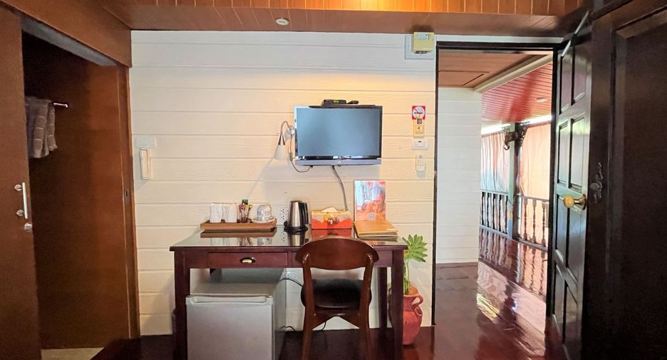 For rent and for sale 8 bedrooms retail Space in Mueang Krabi, Krabi