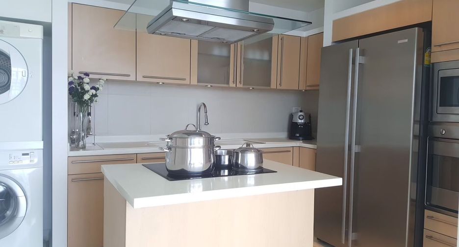 Wohnung zur Miete mit 3 Zimmer in Pathum Wan, Bangkok