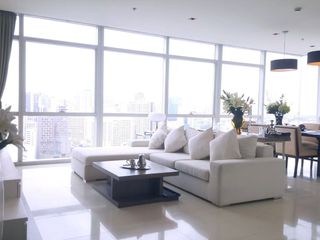 Condo en alquiler de 3 habitaciones en Pathum Wan, Bangkok
