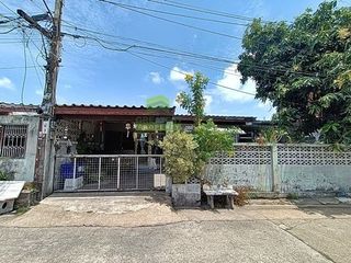 For sale 2 Beds house in Phra Pradaeng, Samut Prakan