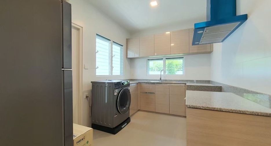 For rent 4 bedrooms house in Prawet, Bangkok