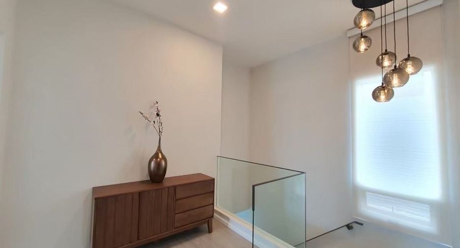 For rent 4 bedrooms house in Prawet, Bangkok