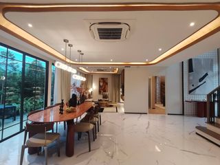 For sale 5 Beds house in Phasi Charoen, Bangkok
