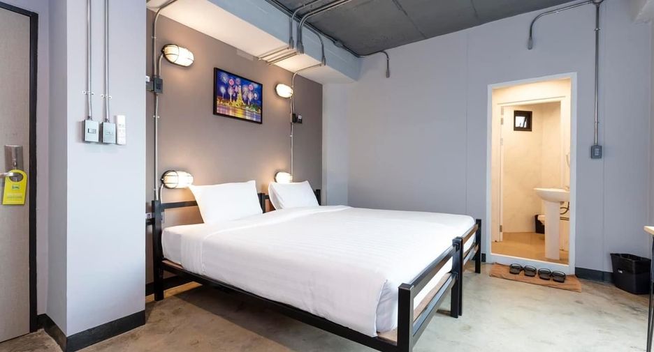 For sale 20 bed hotel in Bang Rak, Bangkok
