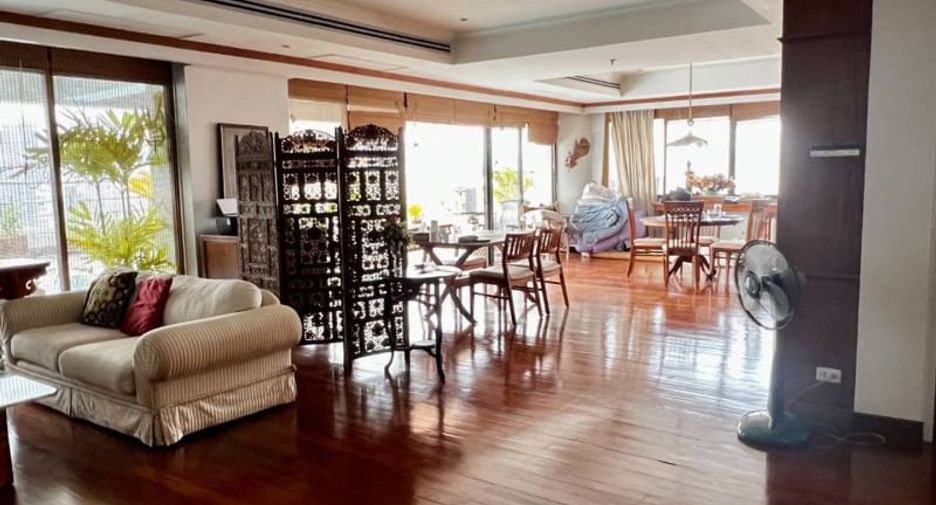 Wohnung zum Kauf mit 3 Zimmer in Khlong Toei, Bangkok