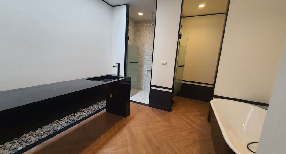 For rent 3 bedrooms villa in Thalang, Phuket