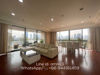 For rent 3 bedrooms condo in Pathum Wan, Bangkok