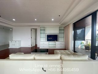 For rent 3 bedrooms condo in Pathum Wan, Bangkok