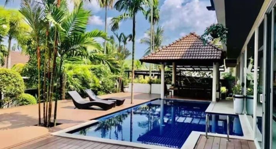 For sale 5 bedrooms villa in Mueang Phuket, Phuket