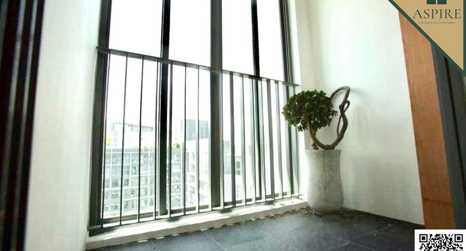 For sale 2 ベッドルーム condo in Phra Khanong, Bangkok