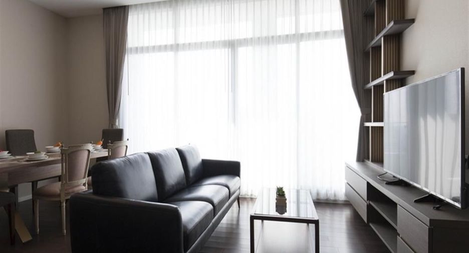 For rent 3 bedrooms condo in Khlong Toei, Bangkok