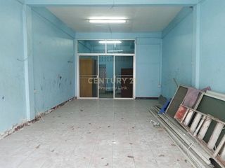 Аренда 2 спальни торговое помещение в Щаттхана, Бангкок