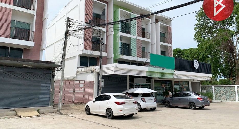 For sale 6 bed retail Space in Cha Am, Phetchaburi