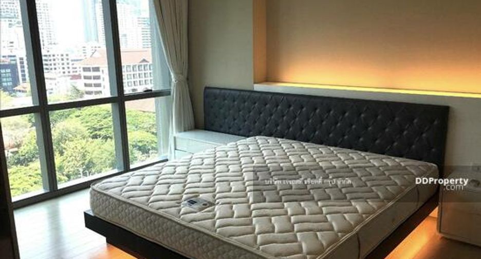For rent and for sale 1 bed condo in Watthana, Bangkok