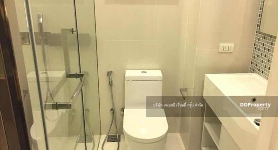 For rent and for sale 1 bed condo in Watthana, Bangkok