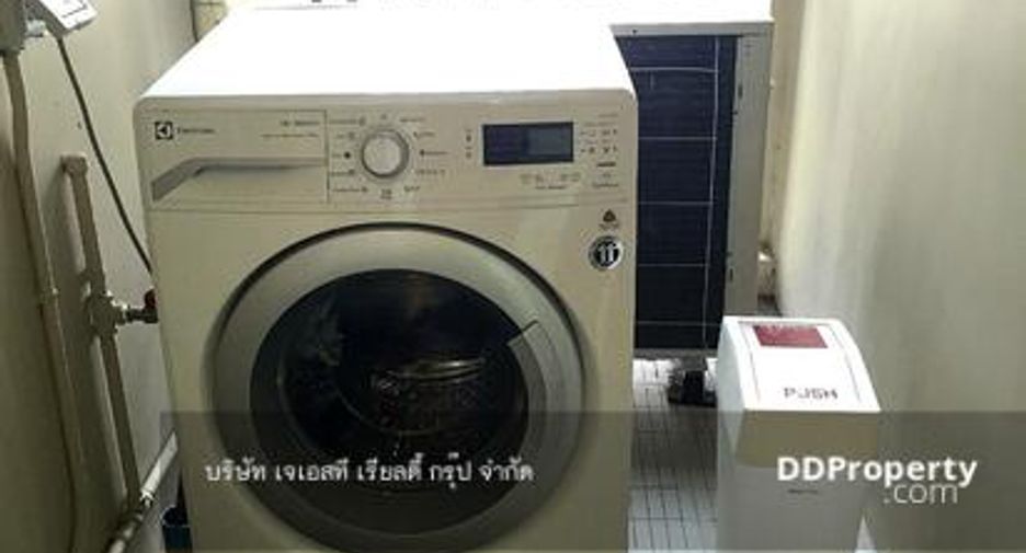 For rent and for sale 1 bed condo in Watthana, Bangkok