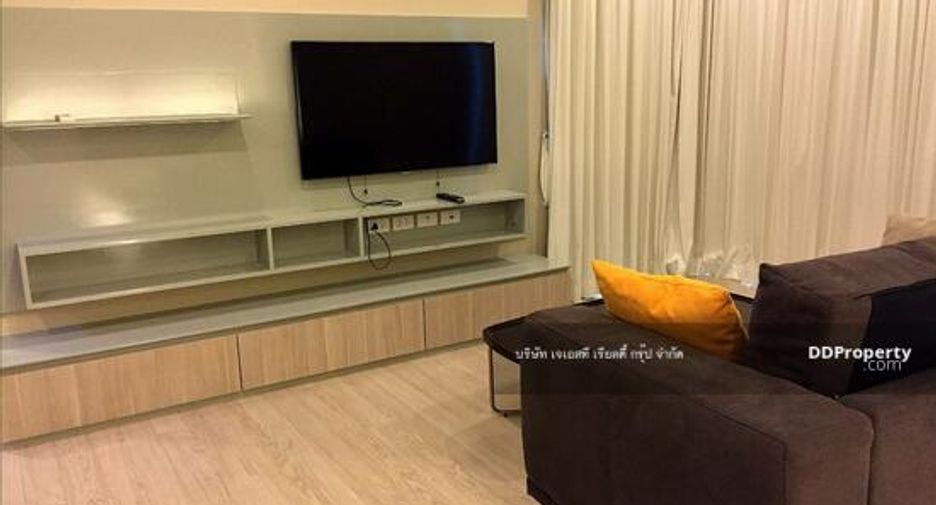 For rent and for sale 1 bed condo in Watthana, Bangkok