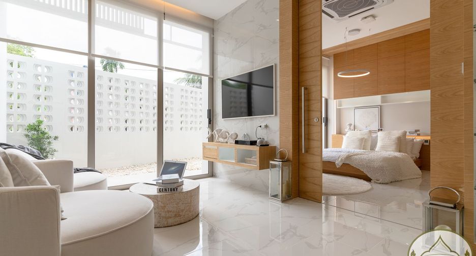 For rent and for sale 3 bedrooms townhouse in Thalang, Phuket