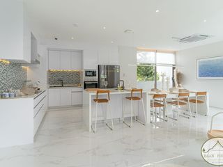Reihenhaus zur Miete und zum Kauf mit 3 Zimmer in Thalang, Phuket