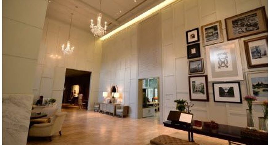 For rent 2 bedrooms condo in Pathum Wan, Bangkok
