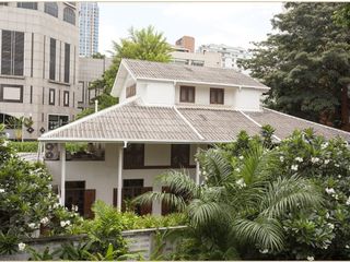 For sale 4 bed villa in Pathum Wan, Bangkok