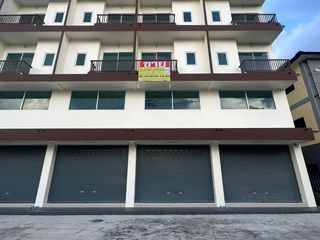 Gewerbefläche zum Kauf mit 2 Zimmer in Bang Bua Thong, Nonthaburi