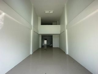 Gewerbefläche zum Kauf mit 2 Zimmer in Bang Bua Thong, Nonthaburi
