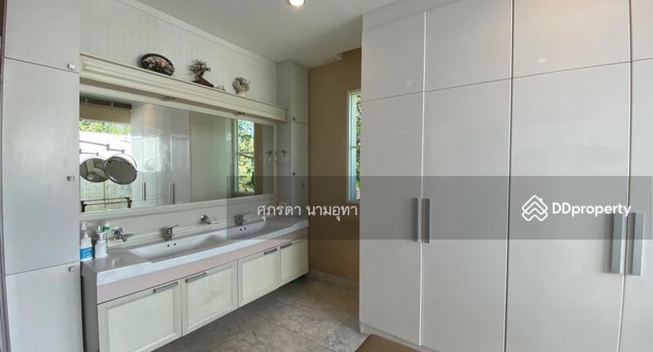 À vendre 5 chambres maison à Lat Phrao, Bangkok