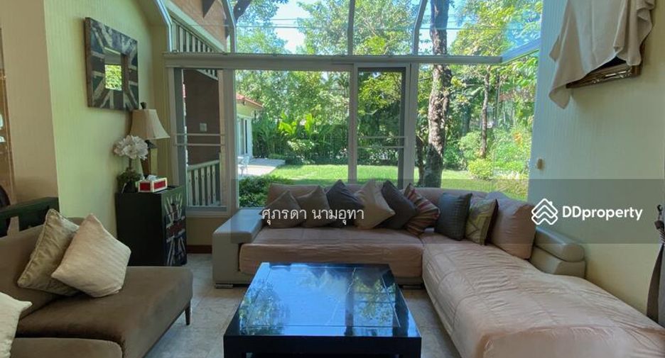 À vendre 5 chambres maison à Lat Phrao, Bangkok